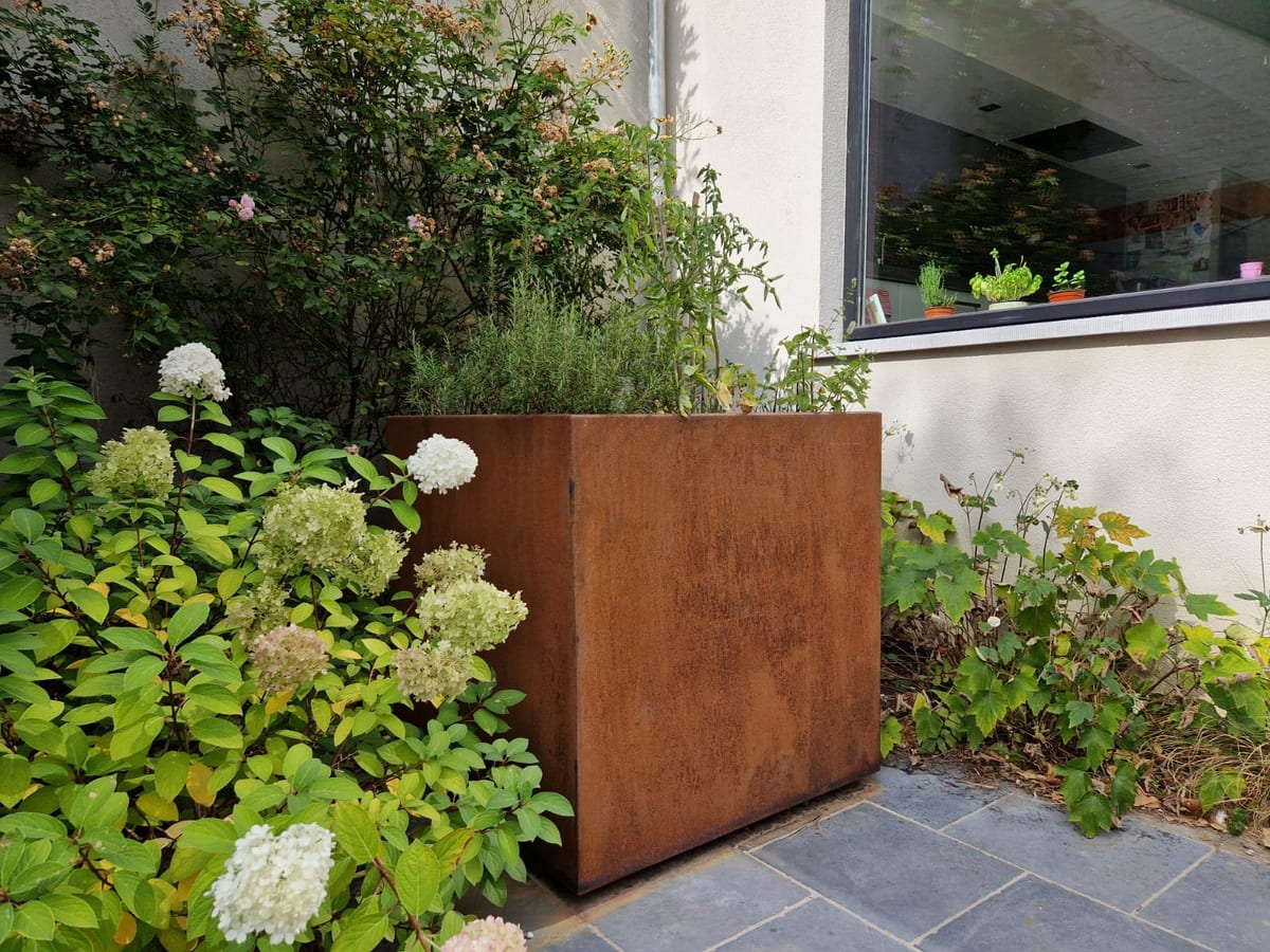 Bac en acier corten